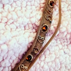 Elegant Gold Bracelet with Amber Accents